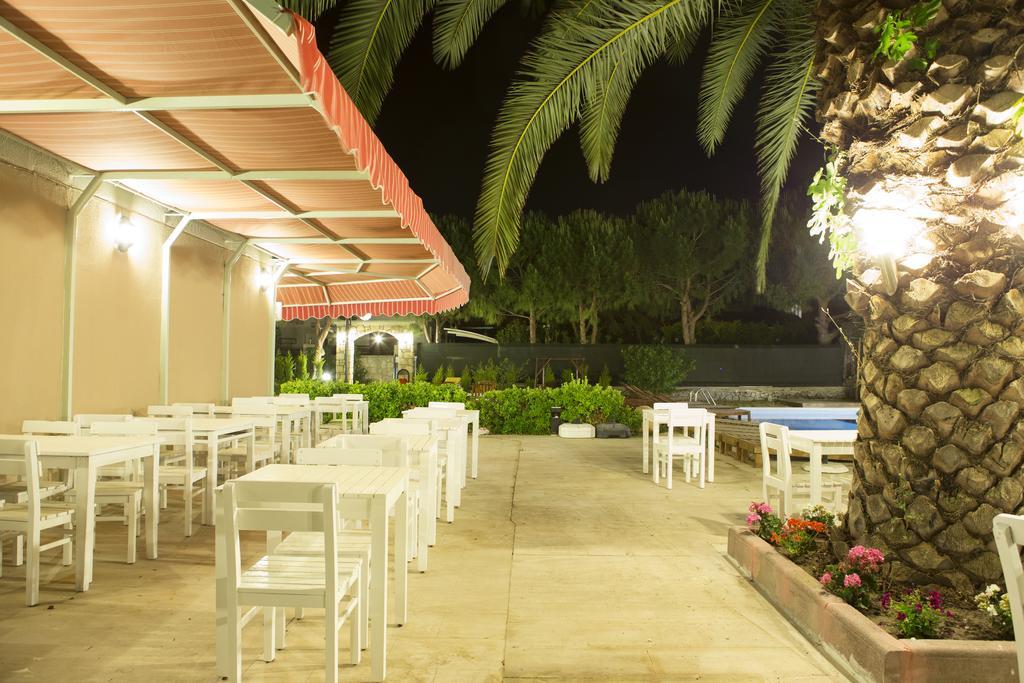 R+ Hotel By Rooms Cesme Exterior foto