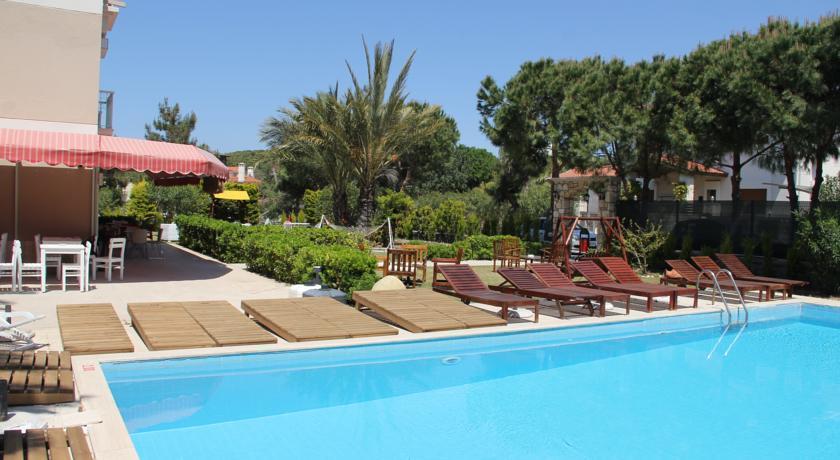 R+ Hotel By Rooms Cesme Exterior foto