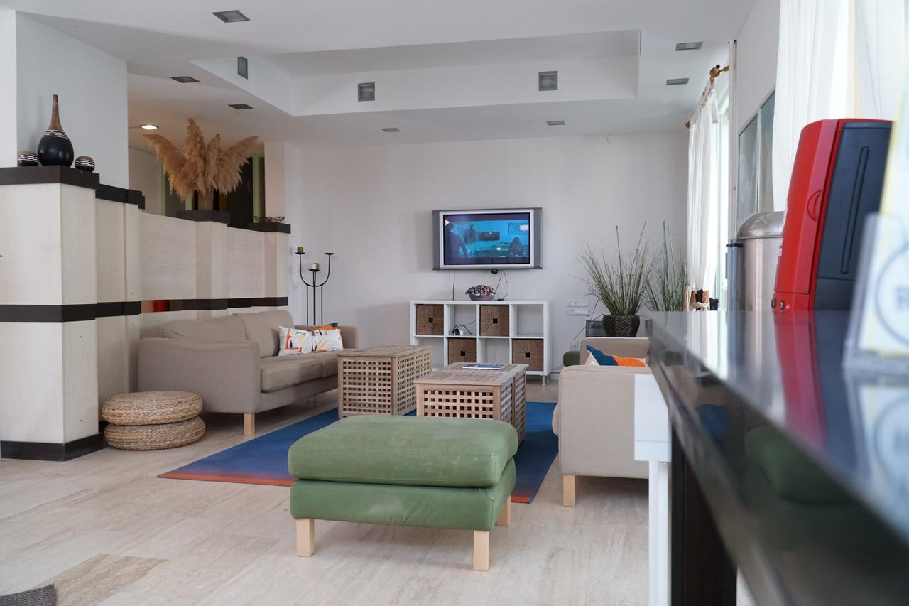 R+ Hotel By Rooms Cesme Exterior foto