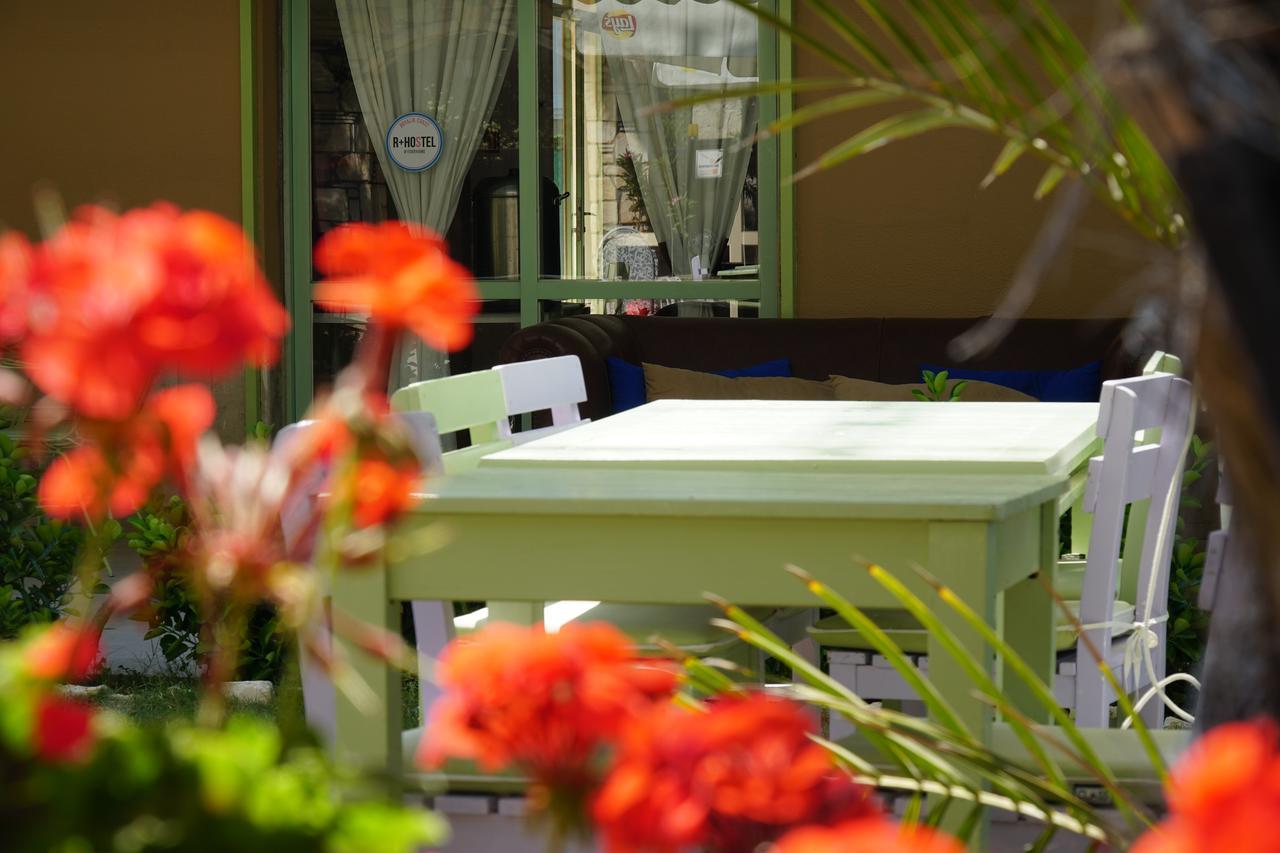 R+ Hotel By Rooms Cesme Exterior foto