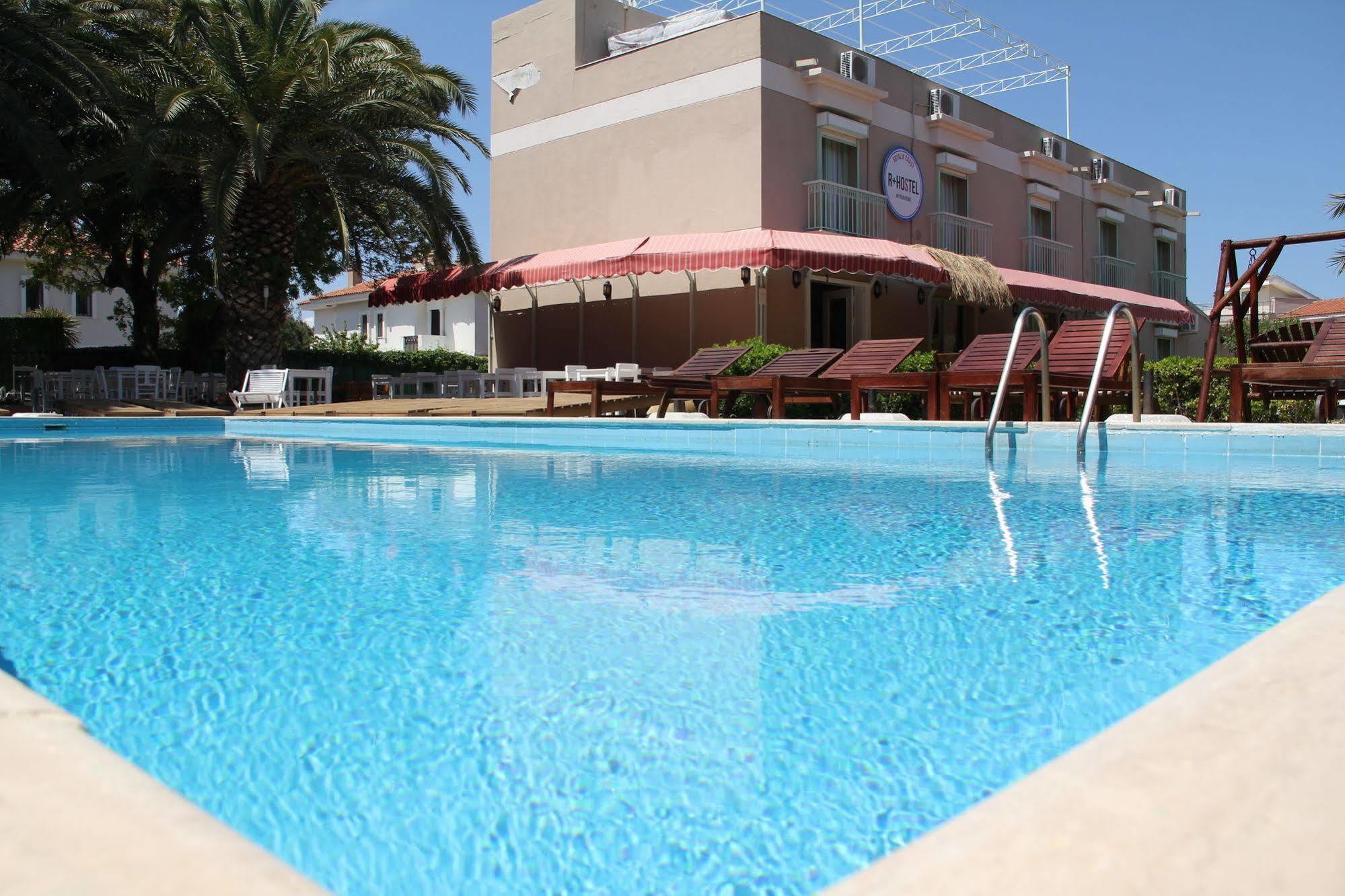 R+ Hotel By Rooms Cesme Exterior foto